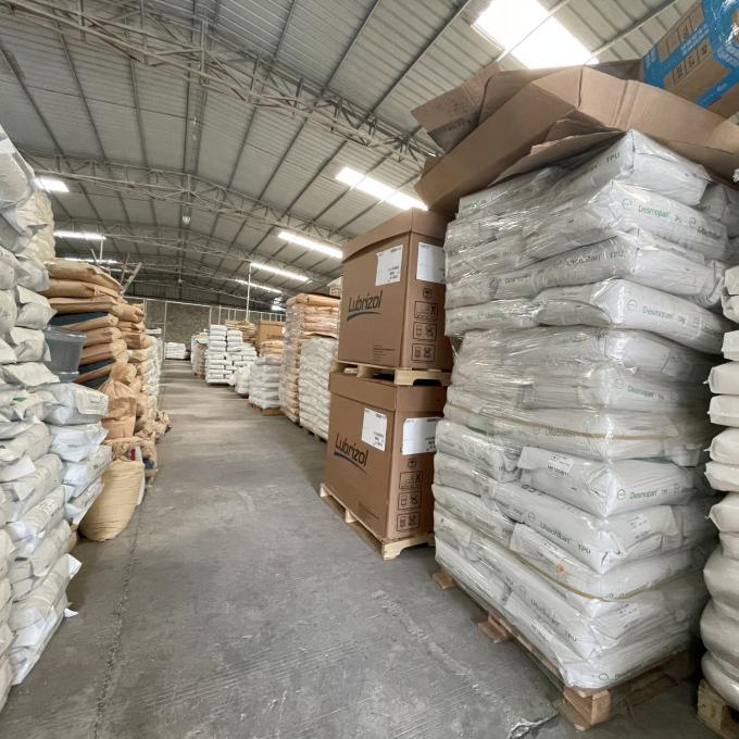 버진 TPU 열탄화 폴리유레탄 필렛 64D 대량으로 불소연성 TPEE TPU 샘플 17